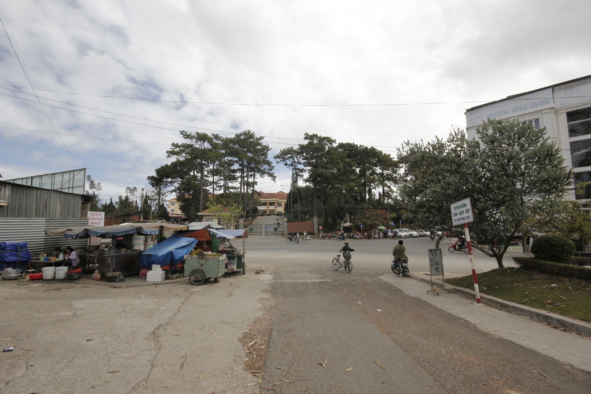 Binh Yen Hotel Da Lat Exterior photo